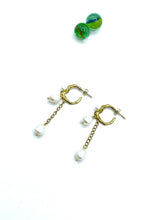 Freshwater pearls hoop earrings