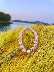 “PEARLY SHELLS” choker necklace