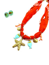 BANDANA NECKLACE ORANGE / GOLD STARFISH (ST.STEEL)