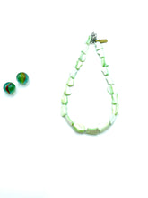 PISTACHIO SHELL PEARL BASIC NECKLACE