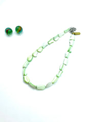 PISTACHIO SHELL PEARL BASIC NECKLACE