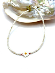 ''DAISY'' tiny freshwater pearls