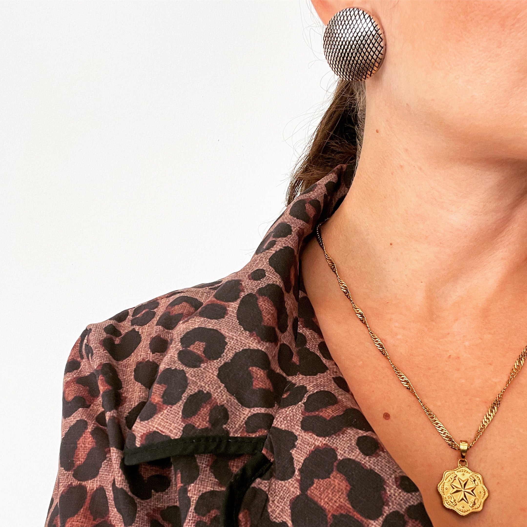 "Ionia" Vintage Earrings