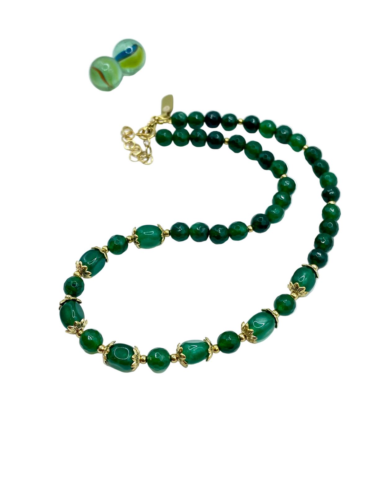 INTENSE GREEN AGATE NECKLACE