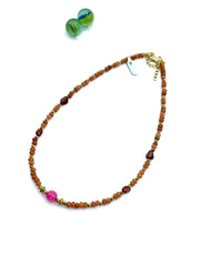 Agate & carnelian gemstone necklace ( caramel / fuchsia )