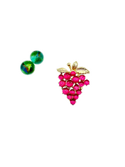 ''Grapes'' brooch