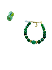 Intense green agate bracelet