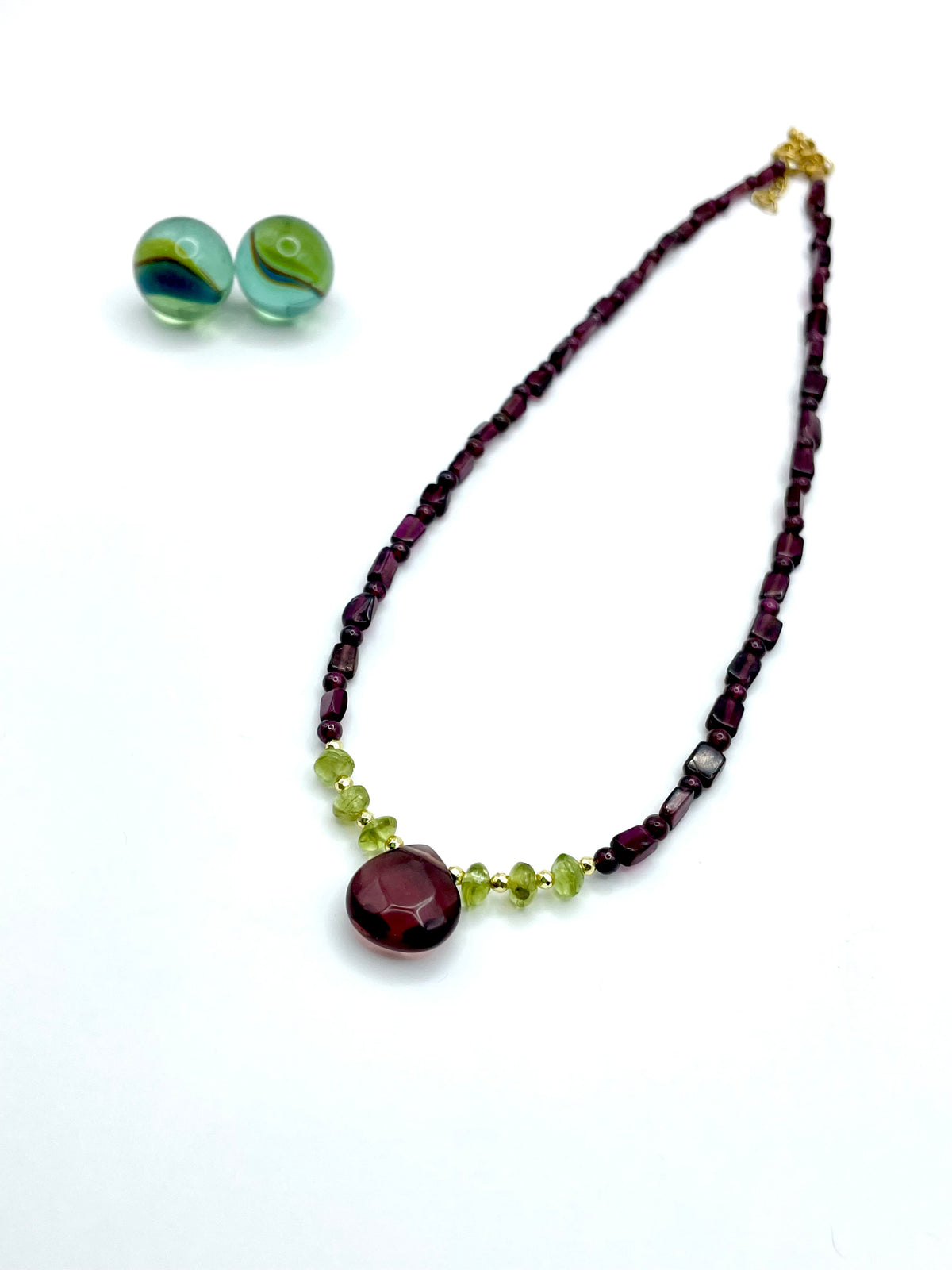 GARNET & PERIDOTE NECKLACE (TEARDROP)