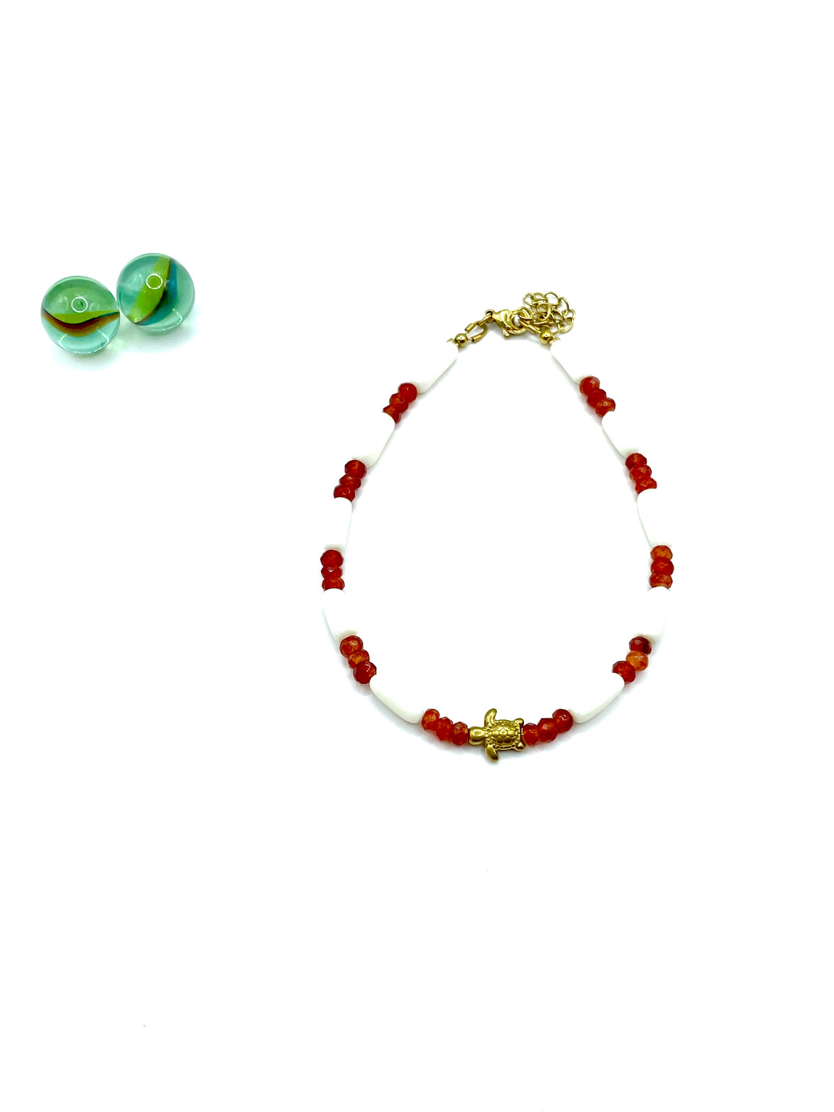''mini turtle'' gemstone anklet (white corals/agate)