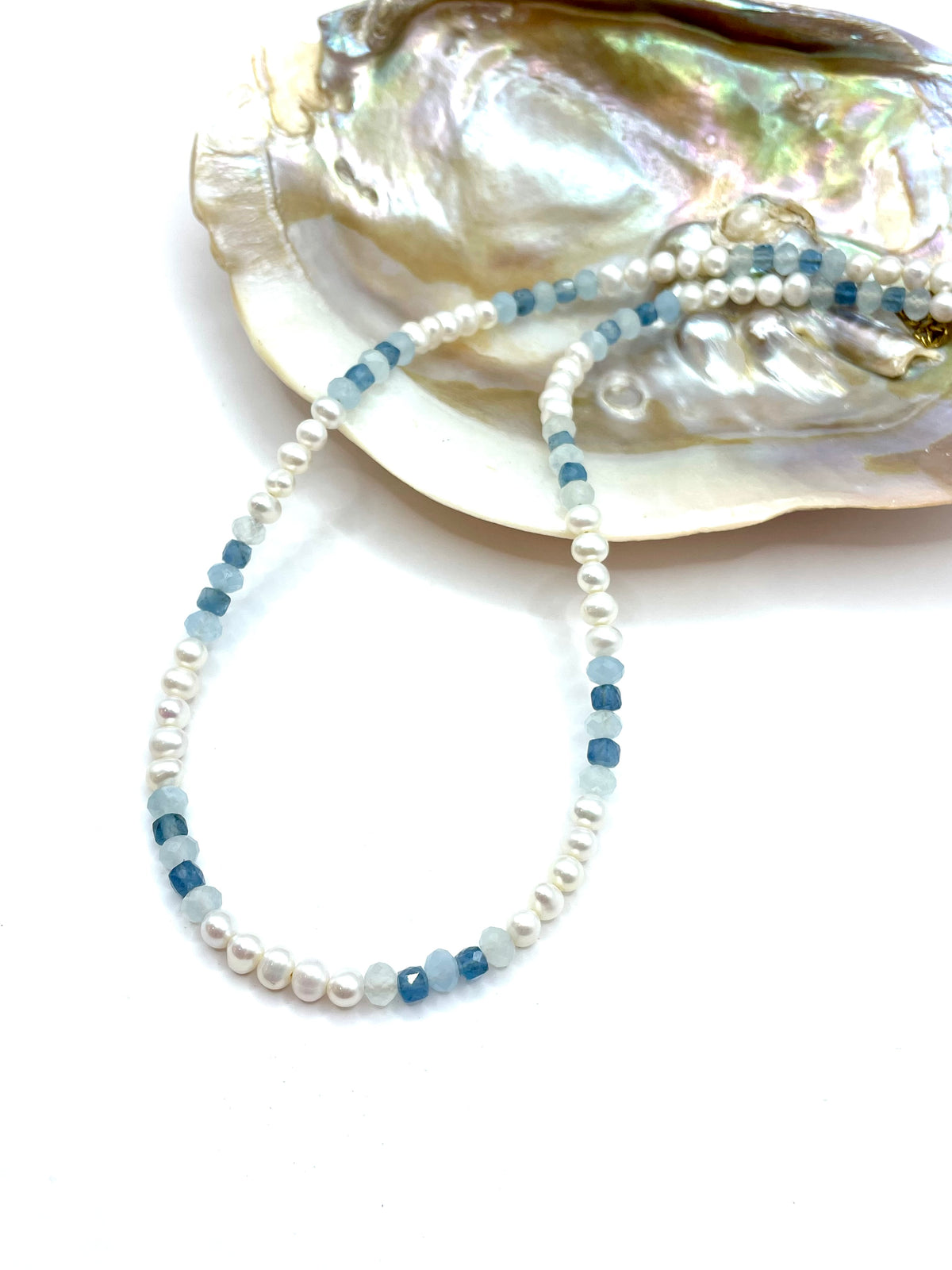 WHITE CULTIVATED PEARLS & AQUAMARINE NECKLACE
