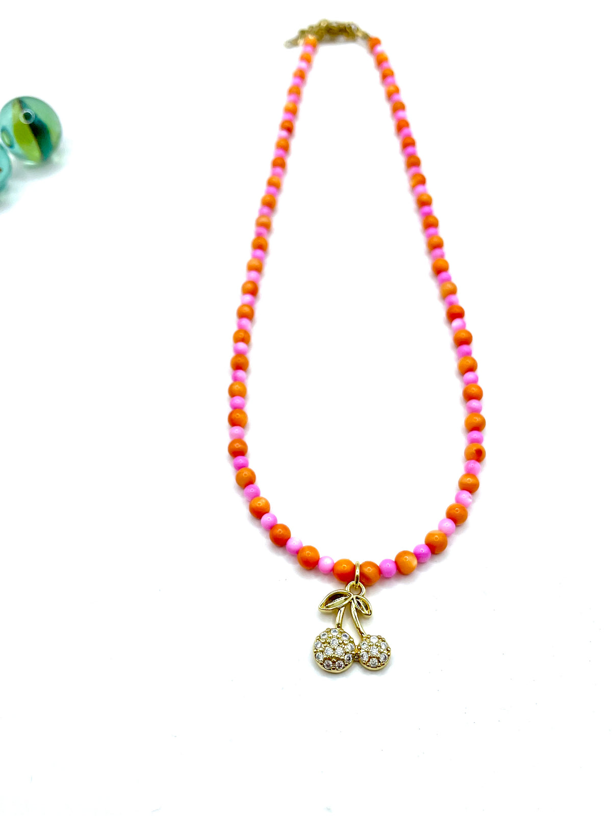 ''CHERRIES'' NECKLACE (MOTHER OF PEARL)