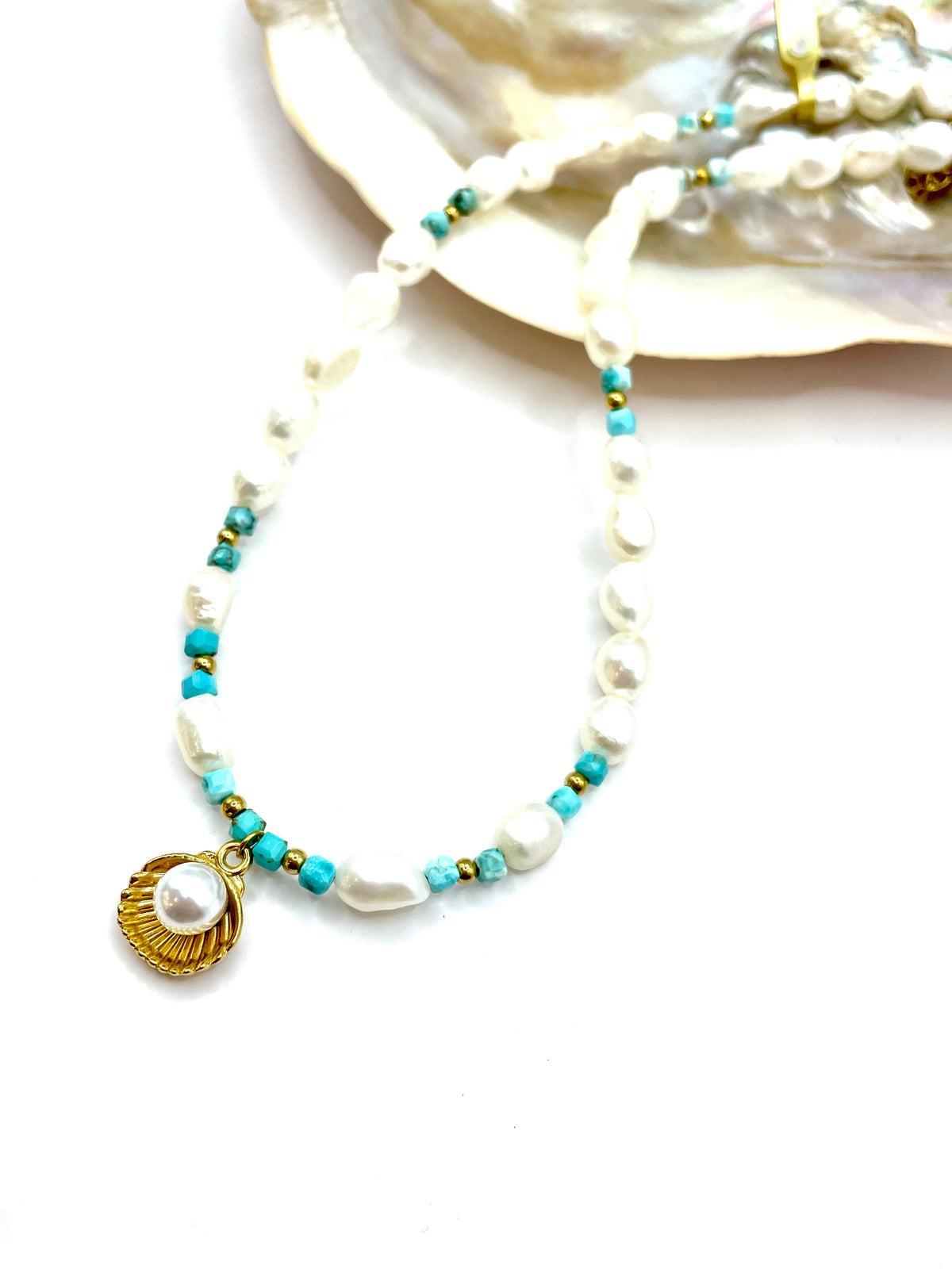 FRESHWATER PEARLS NECKLACE ( VENUS TURQUOISE )