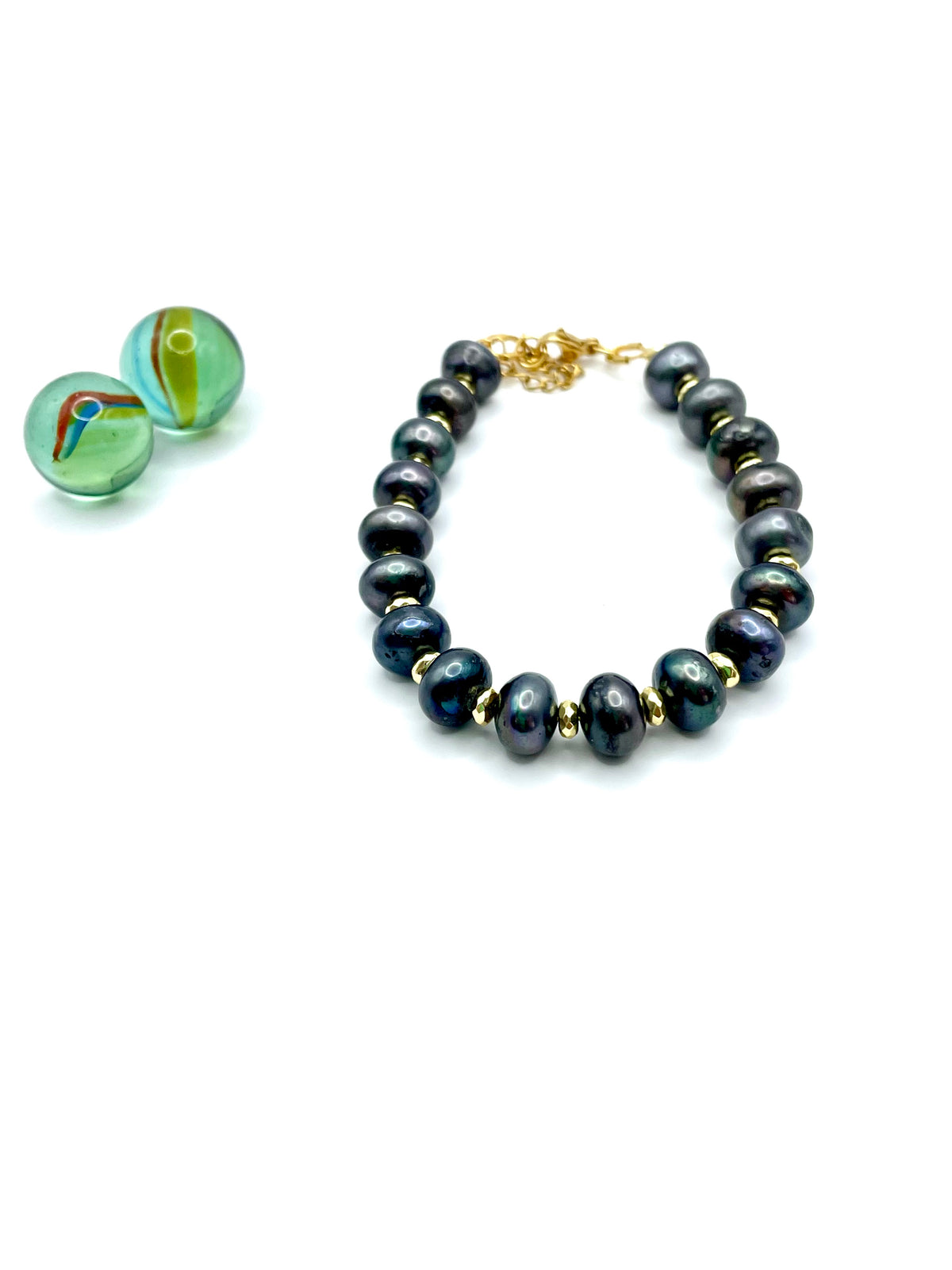 ΄΄Lucresia'' grey pearls bracelet