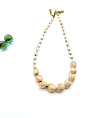 FRESHWATER PEARLS & NATURAL SHELLS NECKLACE ( SALMON PINK )
