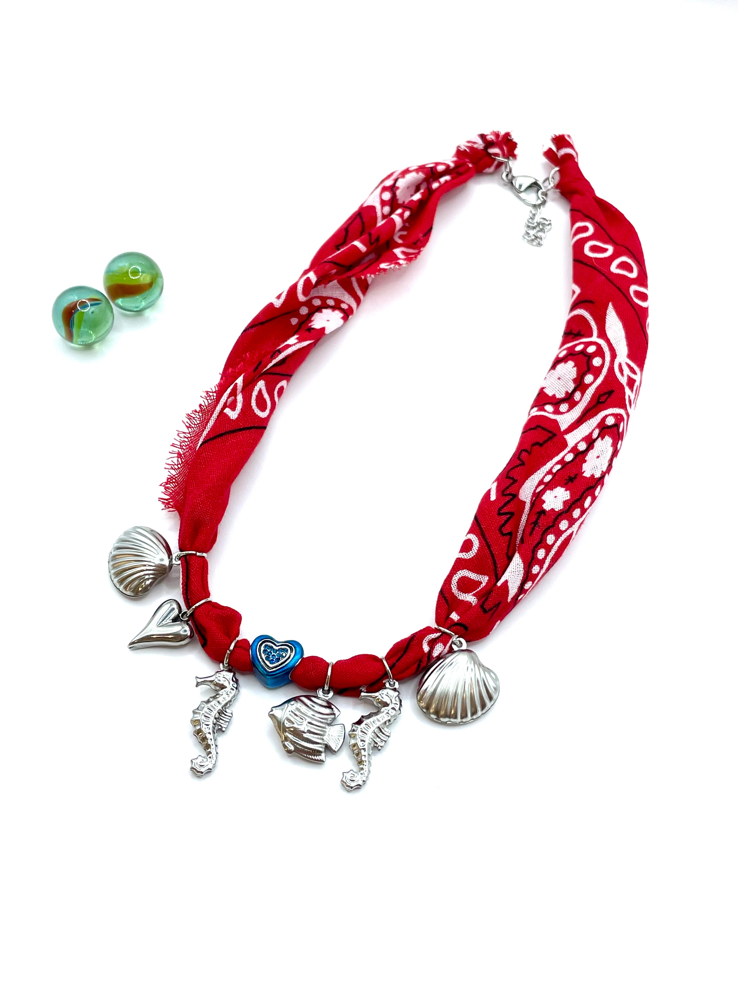BANDANA NECKLACE RED / SILVER CHARMS ( ST.STEEL )
