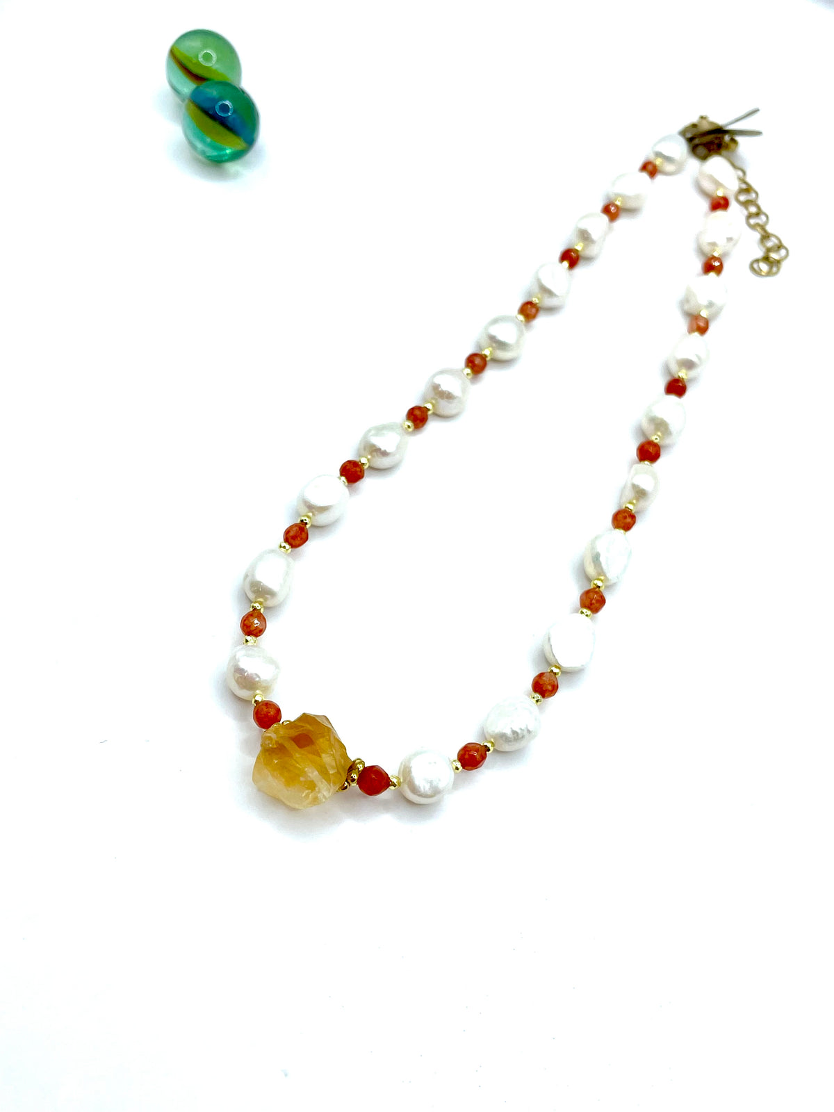 Cultivated real pearls & rough citrine necklace