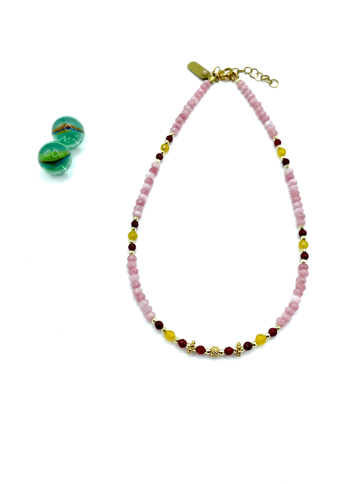 minimal jade necklace (pink/bordeaux/yellow)