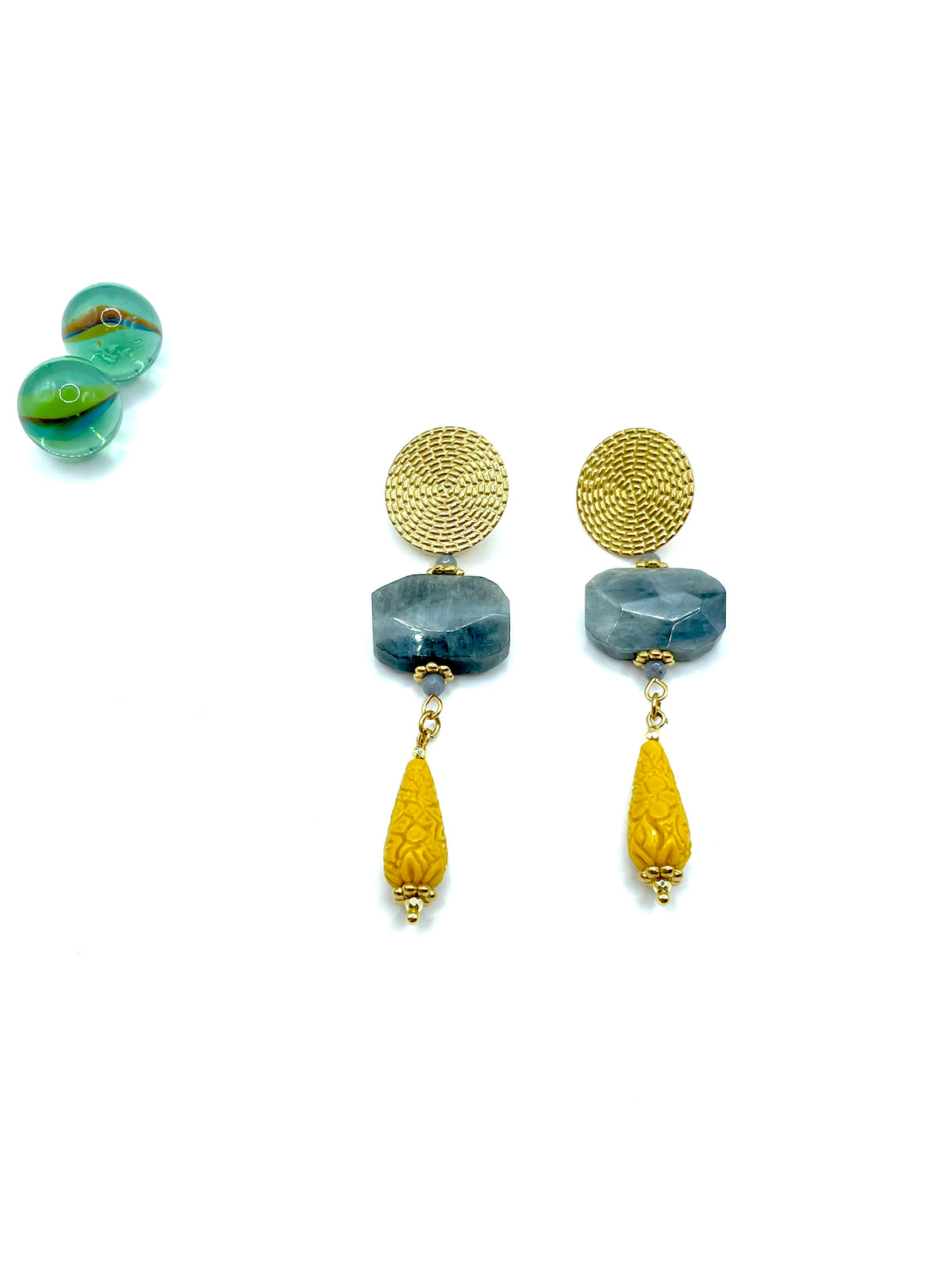 Labradorite dangle earrings ( gray/ yellow)