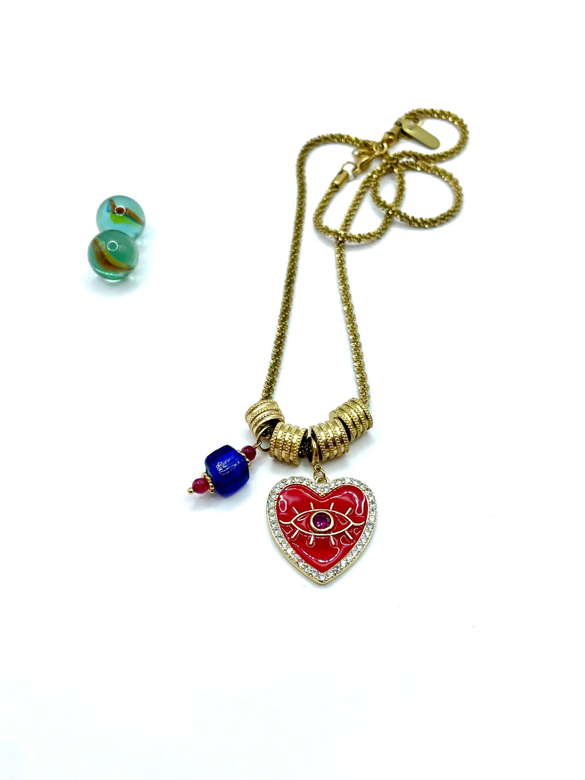 “Charming” long necklace