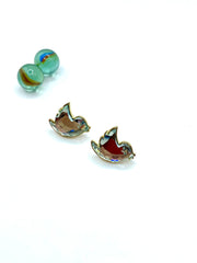 ''PIGEONS'' STUD EARRINGS (light green)