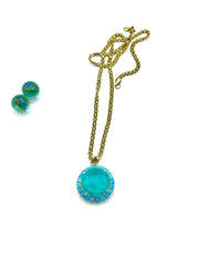 ''MAGIQUE'' QUARTZ PENDANT STEEL CHAIN NECKLACE (ocean green)
