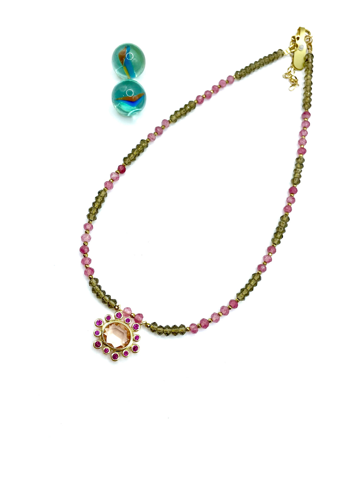 “Crystallina” gemstone necklace ( pink )