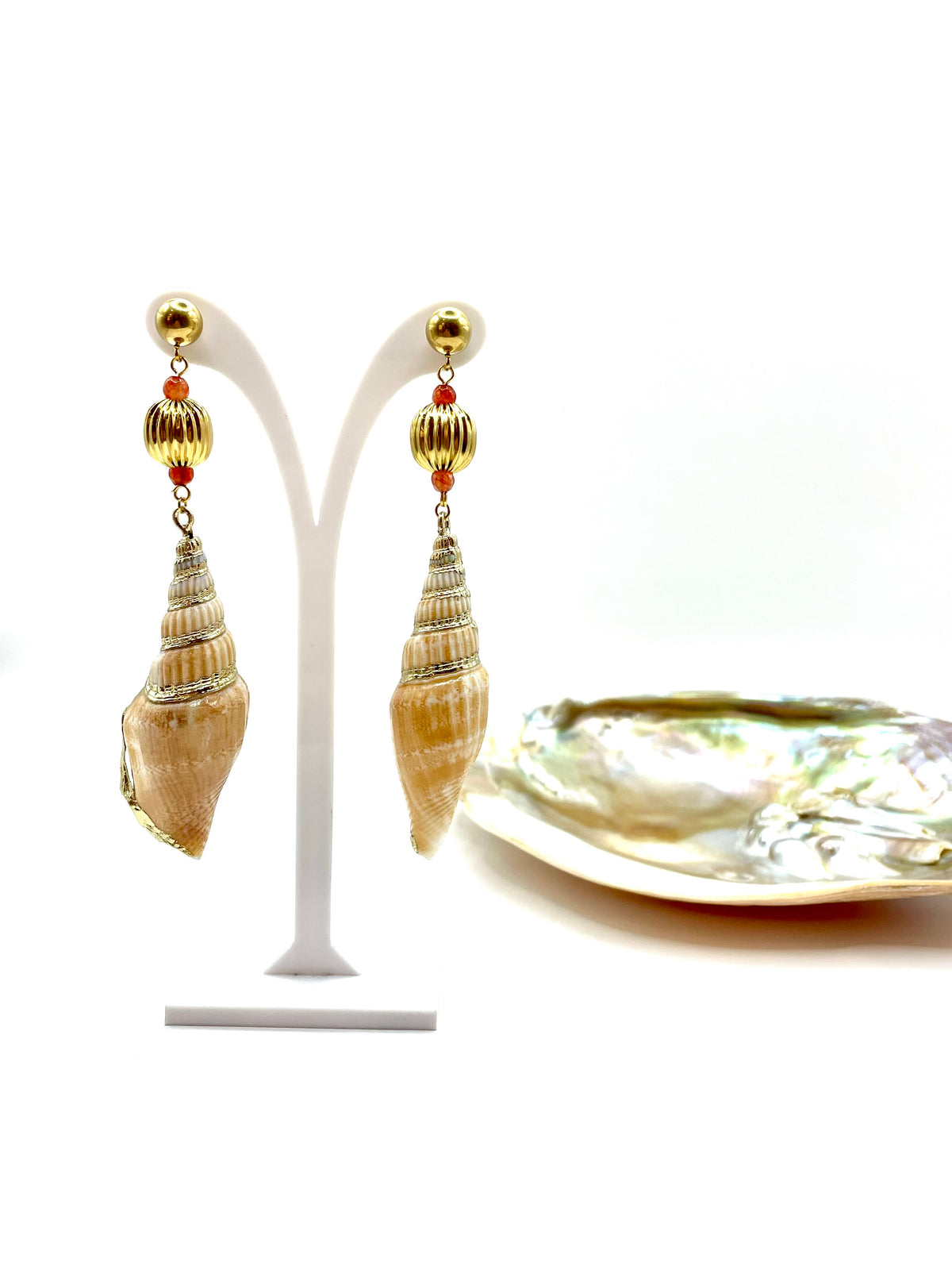 NATURAL SHELLS DANGLE EARRINGS