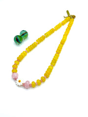 ''DAISY'' YELLOW JADE / PINK QUARTZ GEMSTONE NECKLACE