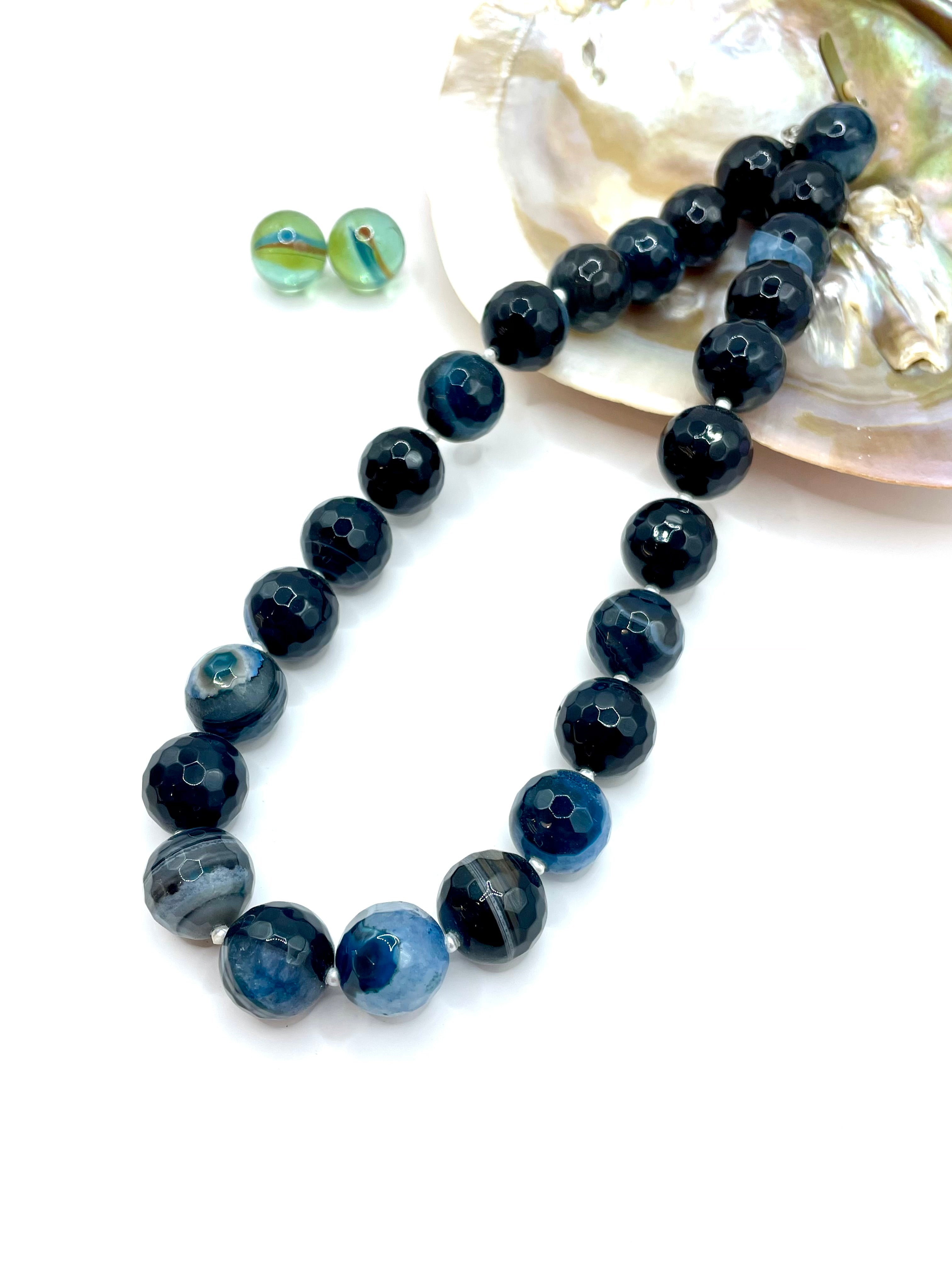AGATE (BLUE) & WHITE PEARLS GEMSTONE NECKLACE 16MM