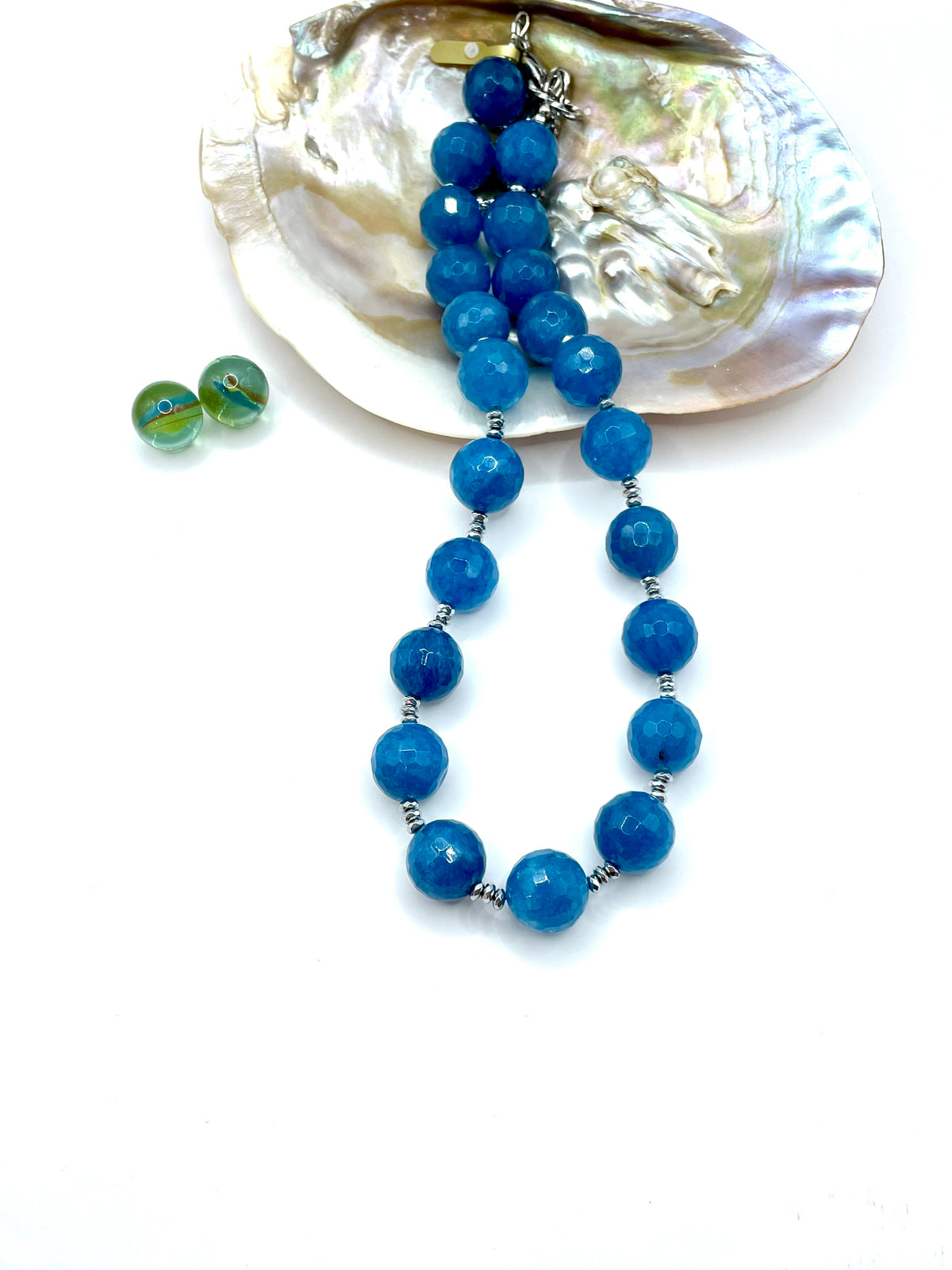 AGATE (BLUE) & HEMATITE GEMSTONE NECKLACE 16MM