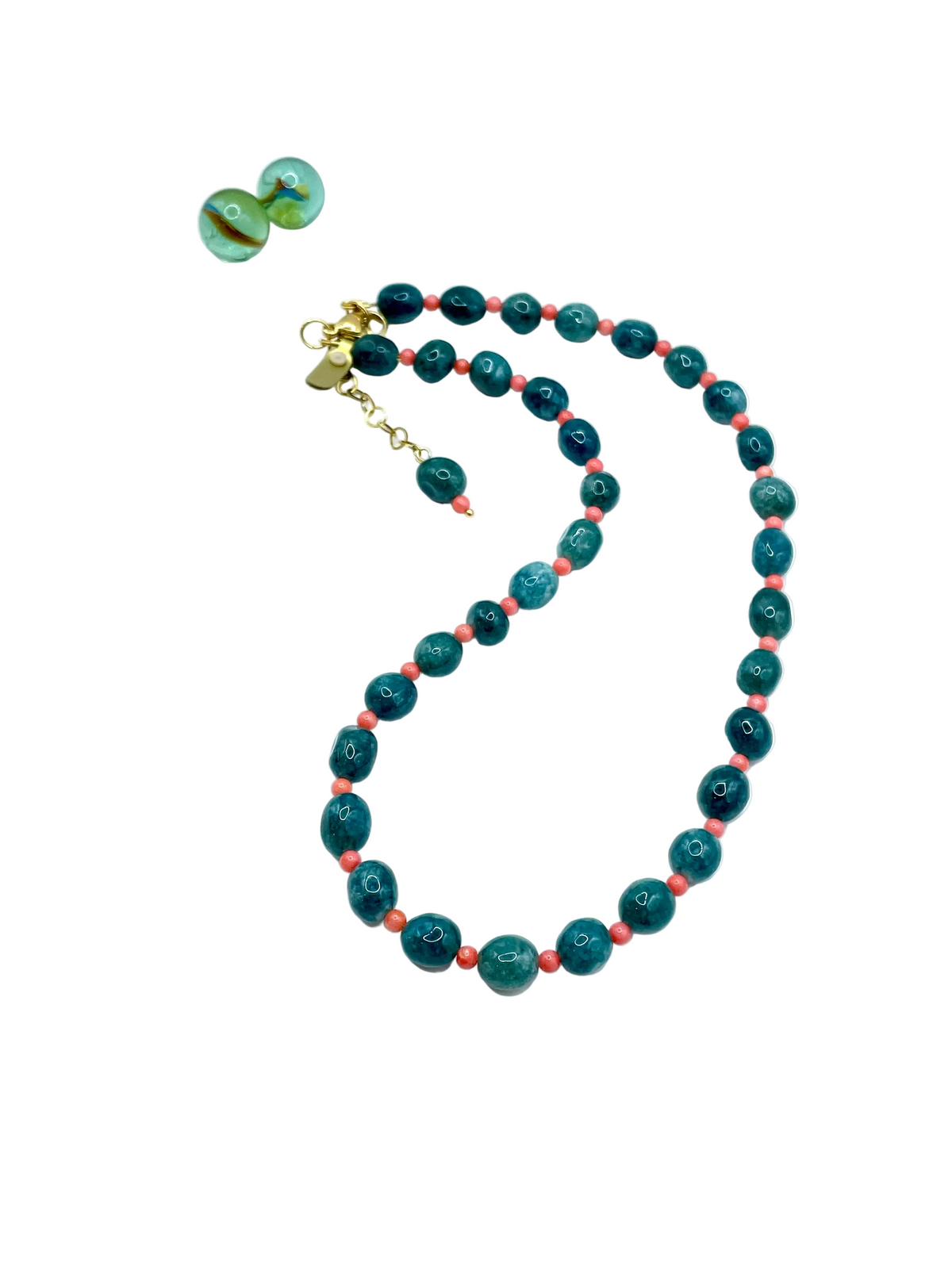 PETROL AGATE PEBBLES & ORANGE CORALS NECKLACE